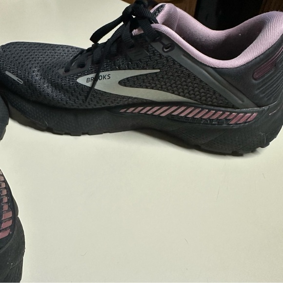 Brooks Womens Running Adrenaline GTS Athletic Shoes Size 8.5 Black Purple - Picture 10 of 12